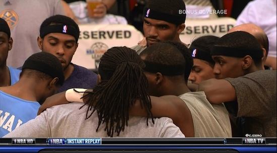 nuggets-black-headbands-aurora-shooting