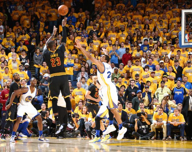 OAKLAND, CA - JUNE 13: LeBron James #23 of the Cleveland Cavaliers shoots against the Golden State Warriors in Game Five of the 2016 NBA Finals on June 13, 2016 at Oracle Arena in Oakland, California. NOTE TO USER: User expressly acknowledges and agrees that, by downloading and or using this photograph, user is consenting to the terms and conditions of Getty Images License Agreement. Mandatory Copyright Notice: Copyright 2016 NBAE (Photo by Nathaniel S. Butler/NBAE via Getty Images)