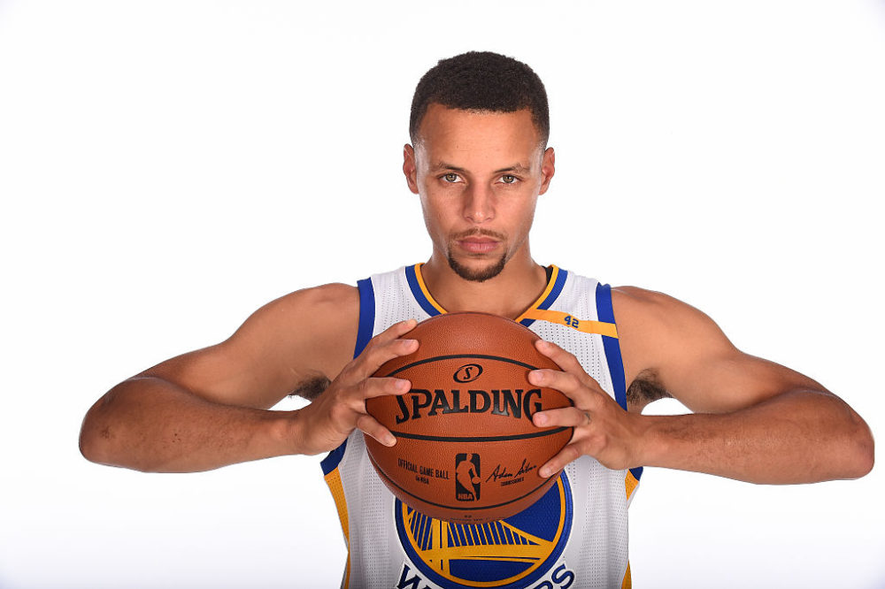 Stephen Curry Plans to Re-Sign With the Warriors