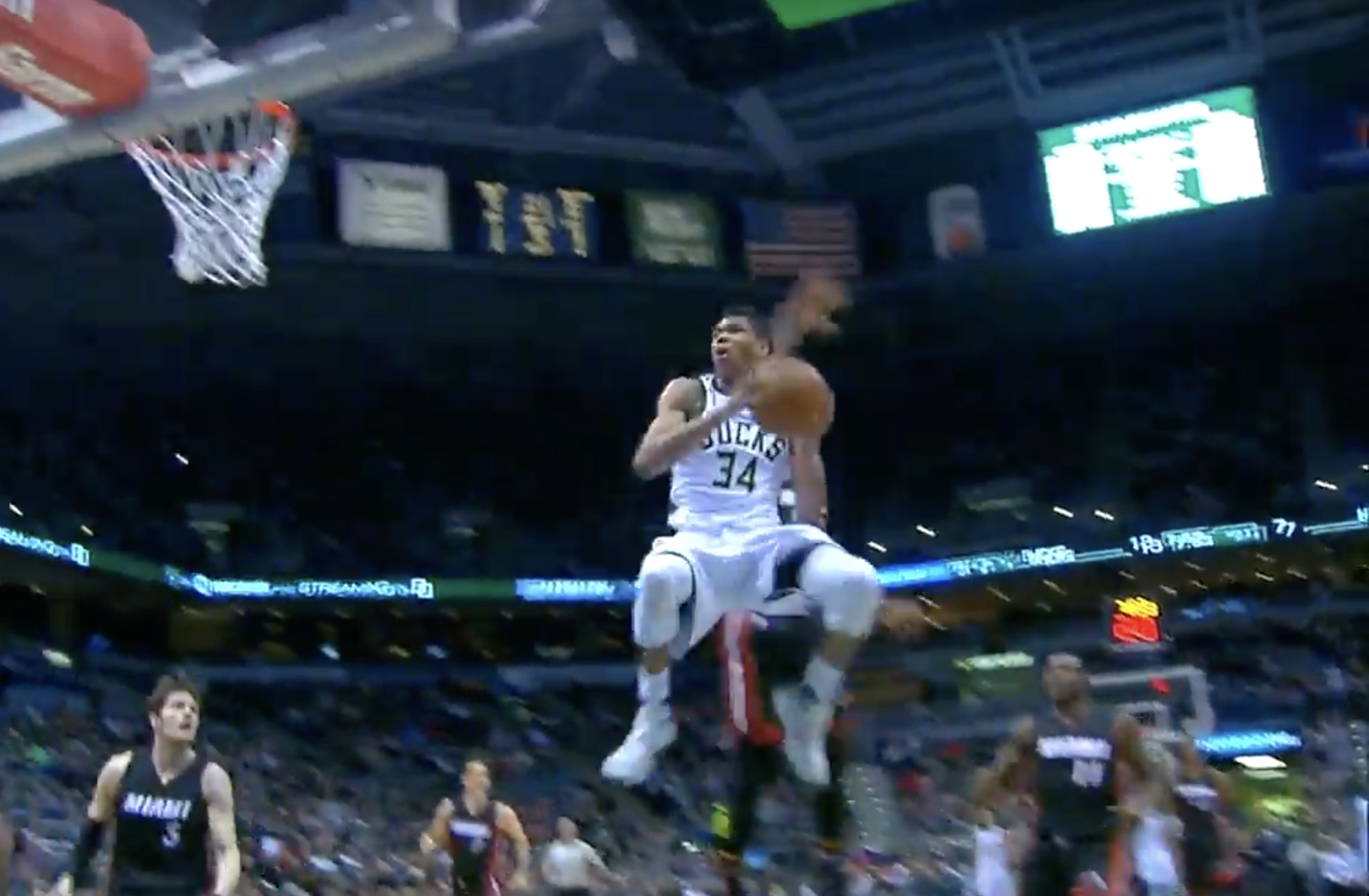 Giannis Antetokounmpo Defies Gravity