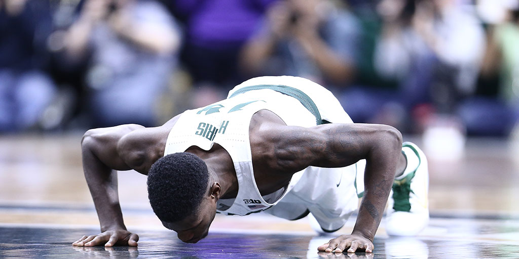 WATCH: Injured Michigan State Guard Eron Harris Checks In On Senior Day, Kisses the Court