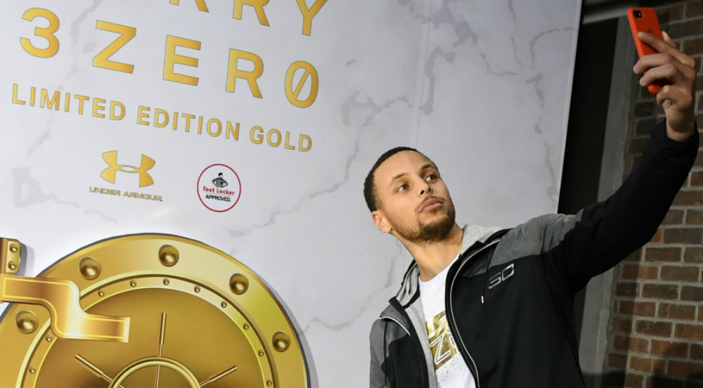 Stephen Curry Hosts NYC at UA Curry 3ZERO Scavenger Hunt