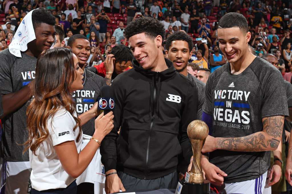 Charles Barkley: Lakers Not a Playoff Team