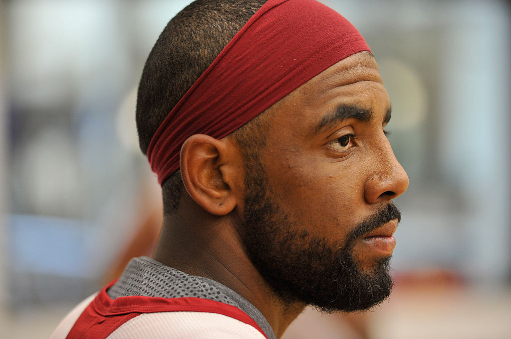 Kyrie Irving Yells at Pickup Teammate for Turnovers