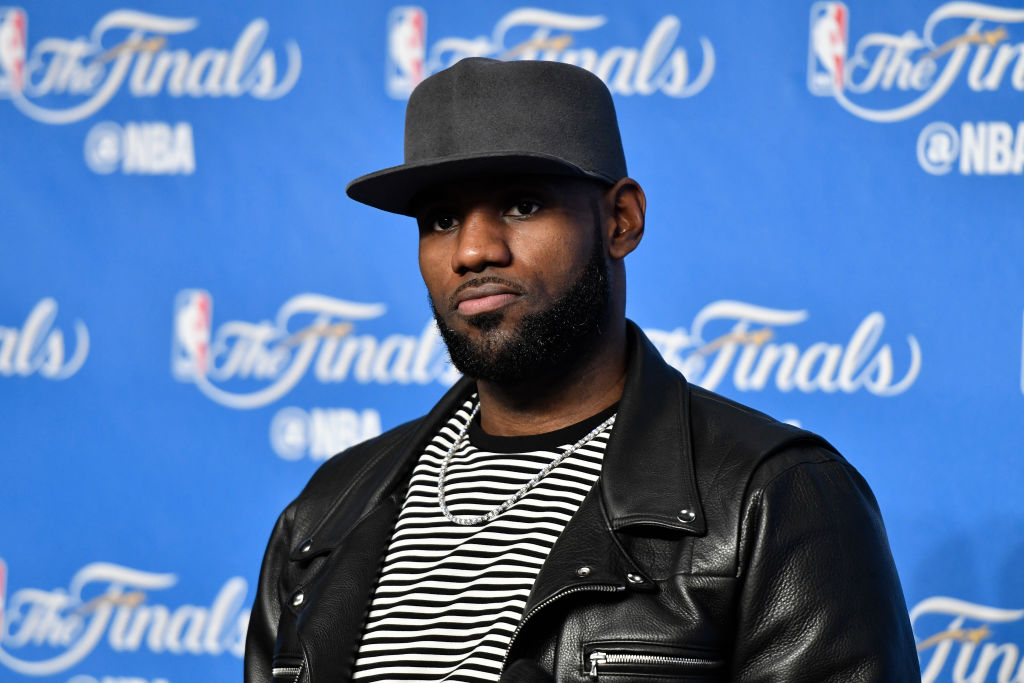 LeBron James: 'Make America Great Again huh?!'