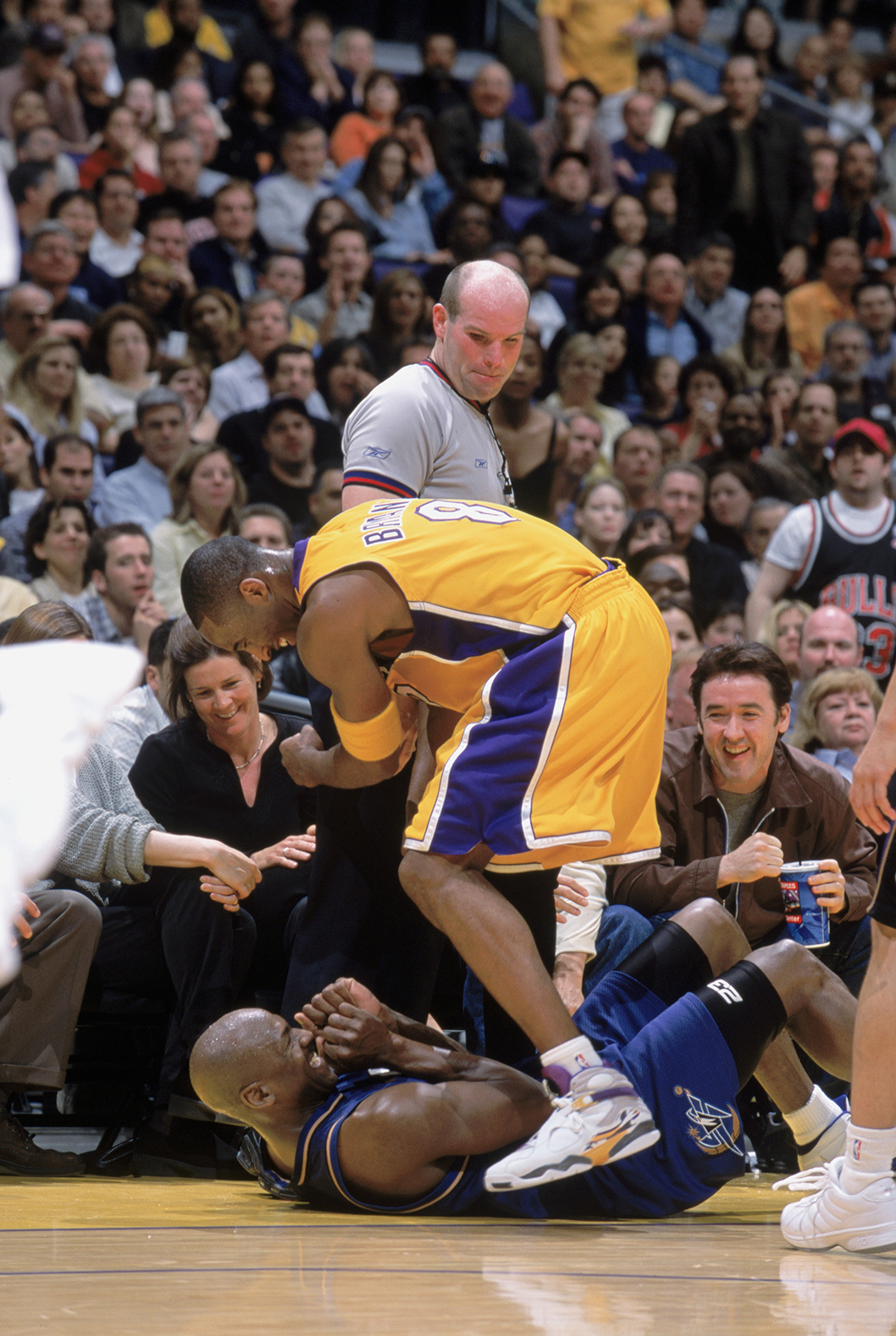 Looking Back at Kobe Bryant's Sneaker Free Agent Season in 2002-031058 x 1578