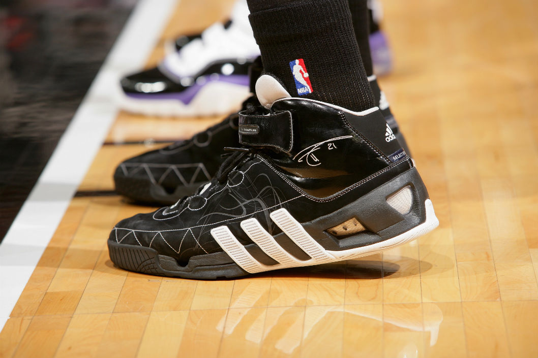 A Look Back at the Best of Tim Duncan's Nike and adidas Sneakers
